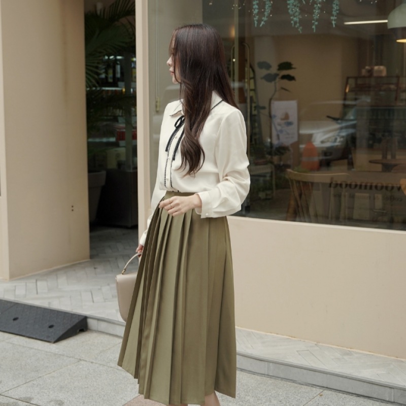 クリック＆ファニールネンプリーツスカート