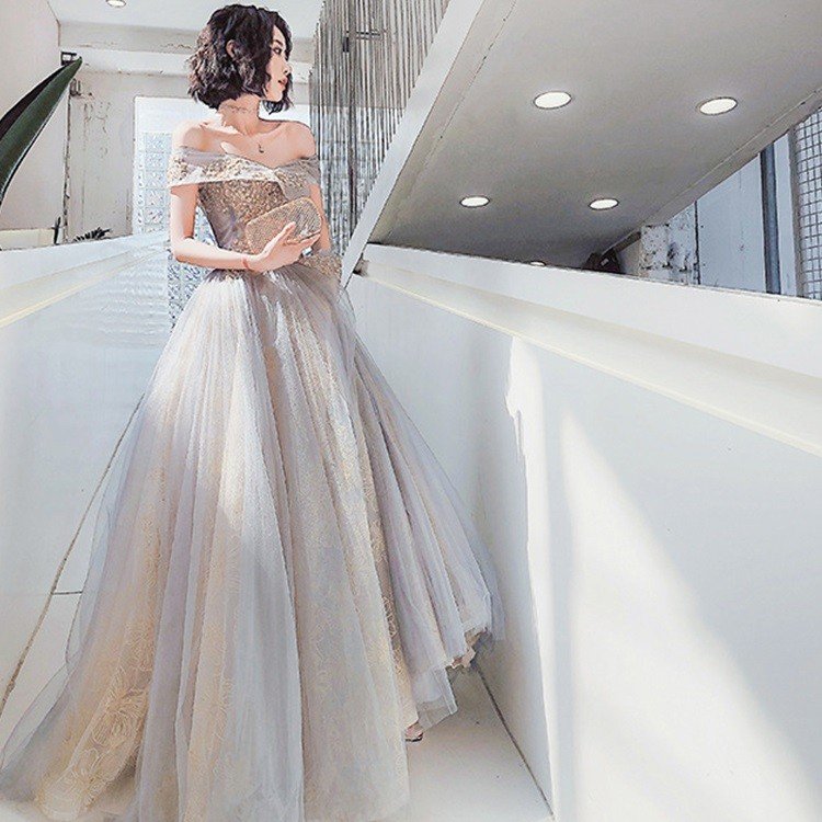 ウェディングドレス レディース ボートネック 刺繍花柄 姫系ドレス 肩出し 結婚式/二次会/成人式/ ウェディングドレス レディース ボートネック 刺繍花柄 姫系ドレス 肩出し 結婚式/二次会/成人式/