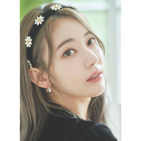 【LE SSERAFIM 宮脇咲良 サクラ着用】【SOO&SOO】正規品 VELVET FLOWER HAIRBAND アクセサリー ヘアバンド  カチューシャ レディース プレゼント