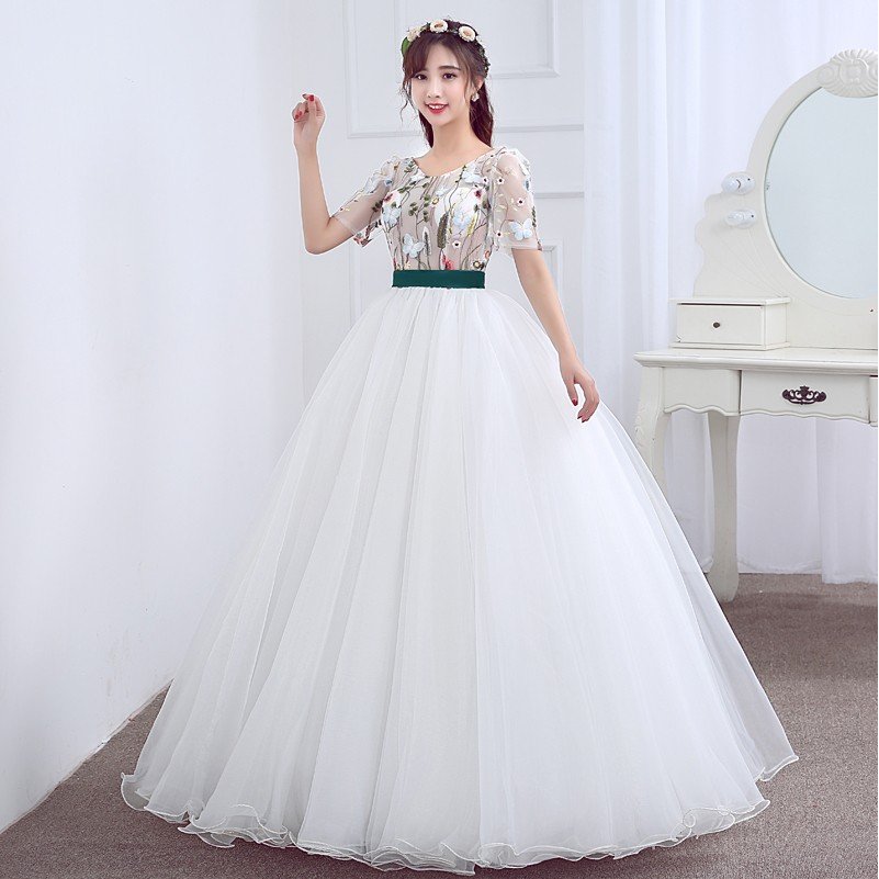 ウェディングドレス カラードレス ロングドレス ウェディングカラー 演奏会ドレス パープル系 声楽発表会に人気 ホワイト ウェディングドレス カラードレス ロングドレス ウェディングカラー 演奏会ドレス パープル系 声楽発表会に人気 ホワイト