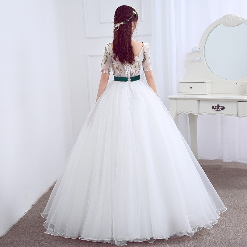 ウェディングドレス カラードレス ロングドレス ウェディングカラー 演奏会ドレス パープル系 声楽発表会に人気 ホワイト ウェディングドレス カラードレス ロングドレス ウェディングカラー 演奏会ドレス パープル系 声楽発表会に人気 ホワイト