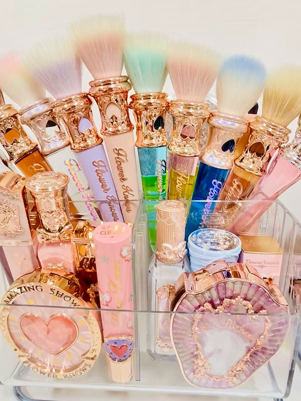 Qoo10] FLOWER KNOWS メイクブラシ各種