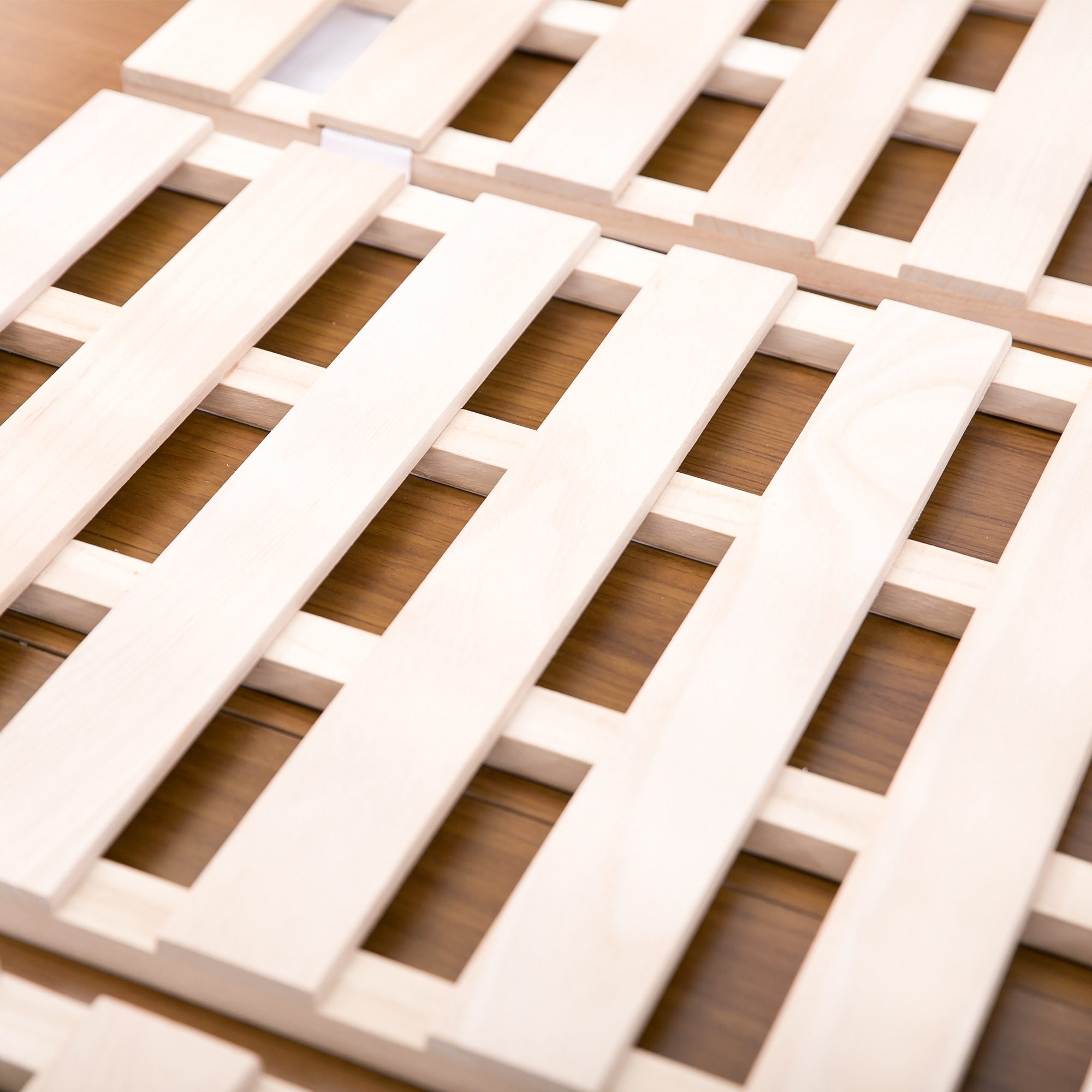 28すのこベッド 折りたたみ 天然桐 四つ折り ベッドフレーム 木製 セミダブル 4折桐木床 SD 28すのこベッド 折りたたみ 天然桐 四つ折り ベッドフレーム 木製 セミダブル 4折桐木床 SD