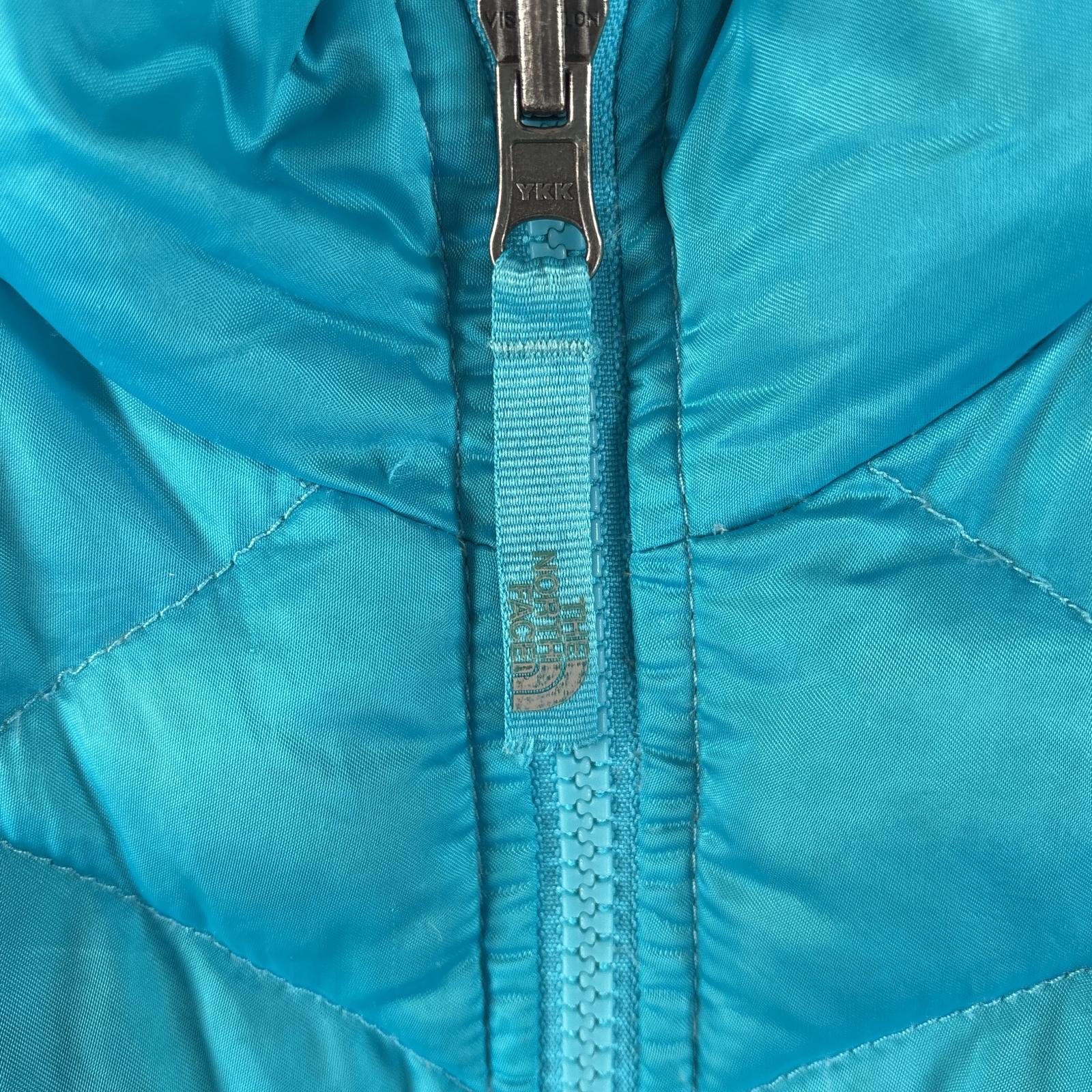 古着 ダウンジャケット ワンポイントロゴ刺繍 550fill フルジップ L 14/16 水色 キッズ 古着 ダウンジャケット ワンポイントロゴ刺繍 550fill フルジップ L 14/16 水色 キッズ