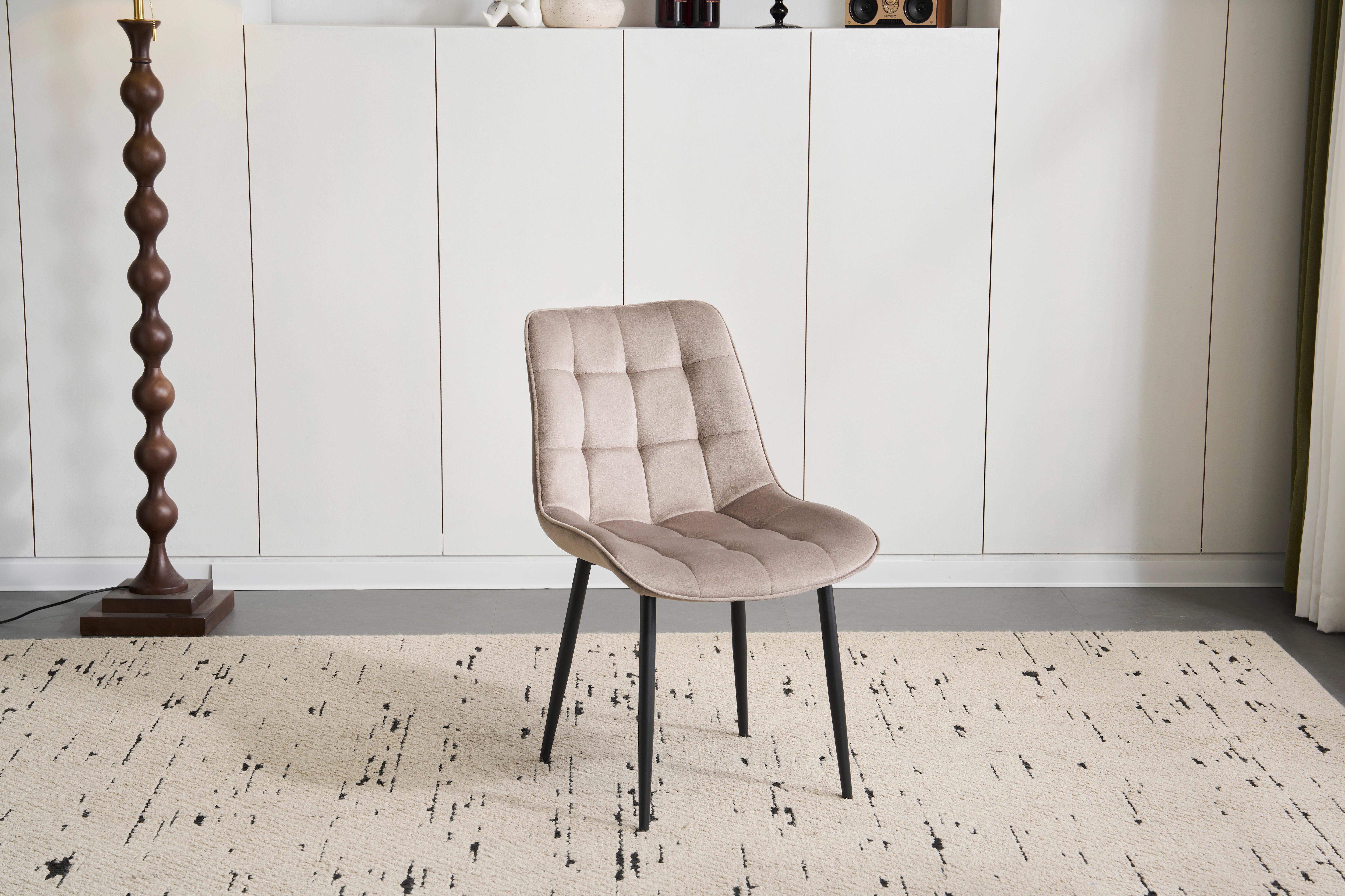 【国内発送/保証付き】ダイニングチェア 椅子 ベルベット座面 コンパクト スチール脚 おしゃれ 組立簡単 北欧風 イス テレワーク 在宅ワーク耐荷重130kg