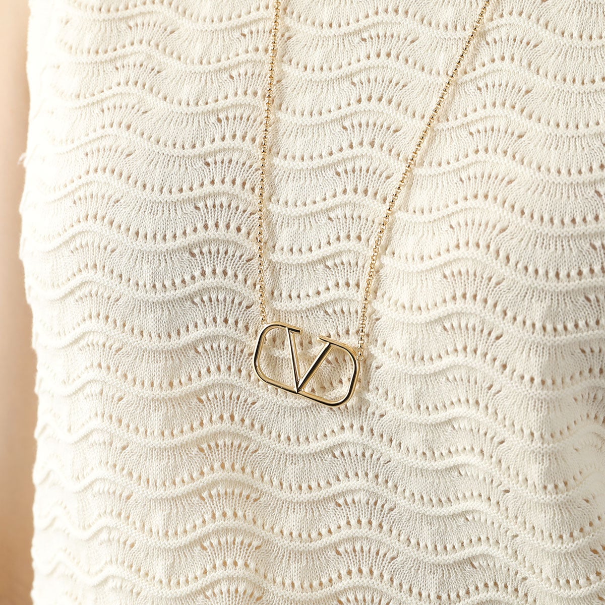 VALENTINO ヴァレンティノ ネックレス 4W2J0U67MET レディース Vロゴ シグネチャー ペンダント ブラス アクセサリー CS4