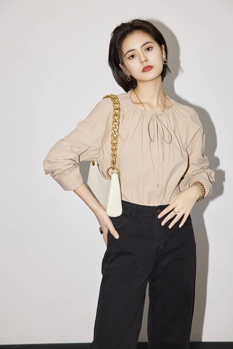 フレンチ シック レイジー トップ 綿 ネックライン デザイン 通勤 シャツ 女性 個性的 トップス シャツ ブラウス 白トップス 袖あり 長袖 ラウンドネック 襟なし かわいい 大人可愛い きれいめ