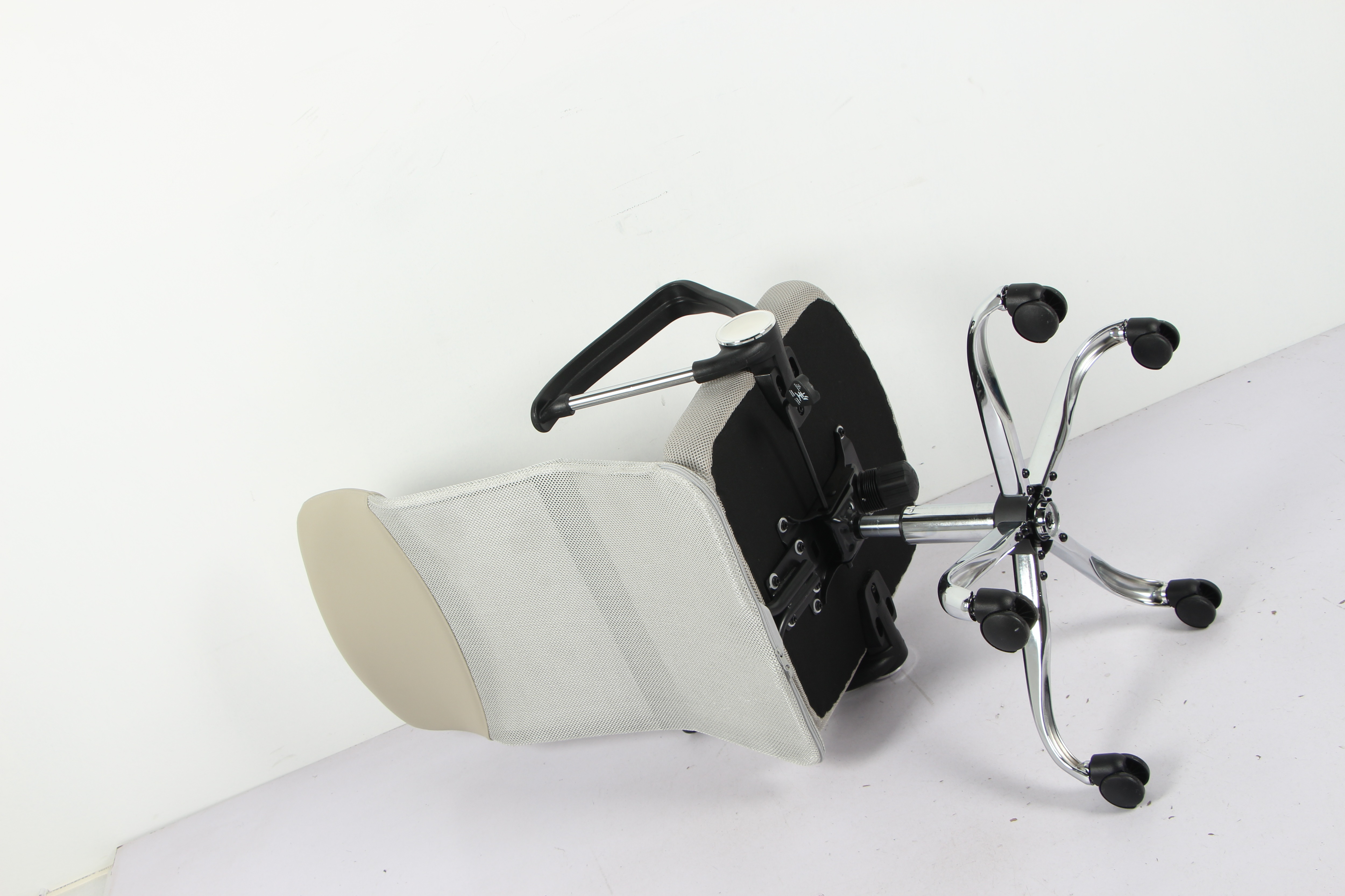 【国内即発送】【グレージュ】オフィスチェア メッシュ+PU ハイバック　大人気205