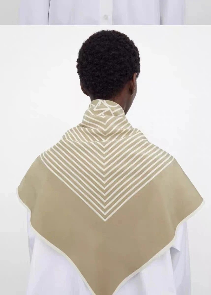 感謝セール トーテム Toteme 大判 ストール マフラー シルク レディース 防寒 出掛け 感謝セール トーテム Toteme 大判 ストール マフラー シルク レディース 防寒 出掛け