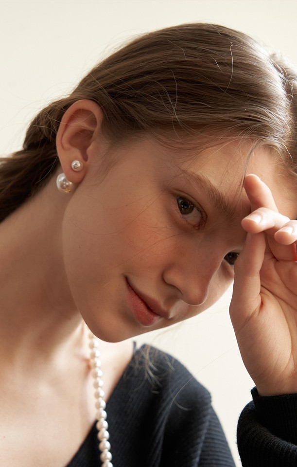 【TATIANA】 Mignon Double Pearl Post Earring ピアス (EC1686) 【TATIANA】 Mignon Double Pearl Post Earring ピアス (EC1686)