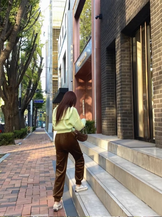 トップス ニットソー セーター カーディガン パーカー 上着 部屋着 ミニ ミニ丈 袖あり 長袖 ドルマンスリーブ ドロップショルダー 萌袖 Vネック 襟なし スリム かわいい きれいめ シンプル トップス ニットソー セーター カーディガン パーカー 上着 部屋着 ミニ ミニ丈 袖あり 長袖 ドルマンスリーブ ドロップショルダー 萌袖 Vネック 襟なし スリム かわいい きれいめ シンプル