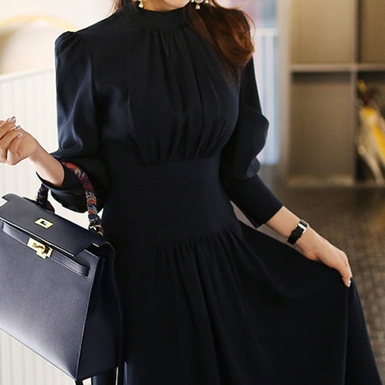 新作 春 ハイエンド 長袖 パフスリーブ ビッグフレア ワンピース スタンドカラー ハイウエスト