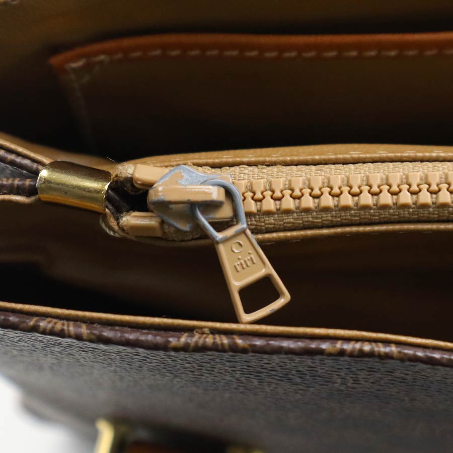 セリーヌ CELINE ハンドバッグ マカダム PVC/レザー ブラウン ゴールド レディース e59635m セリーヌ CELINE ハンドバッグ マカダム PVC/レザー ブラウン ゴールド レディース e59635m