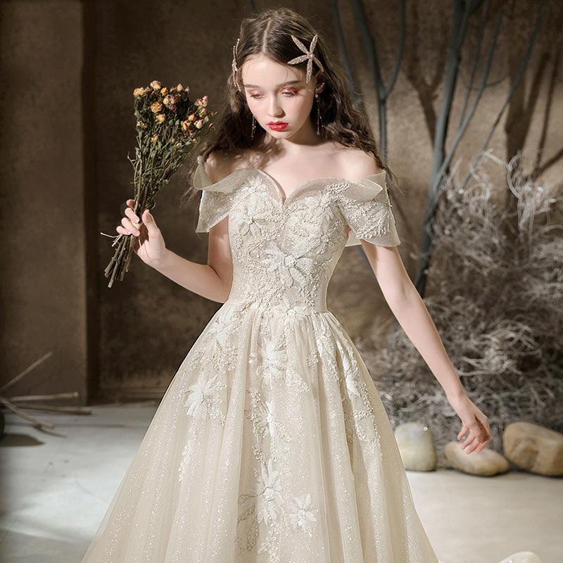 ウェディングドレス 花嫁 二次会 ウエディングドレス 結婚式 ロングドレス Aラインドレス オフショルダー トレーン 海外挙式 披露宴 ブライダル 編み上げ 華やか-525