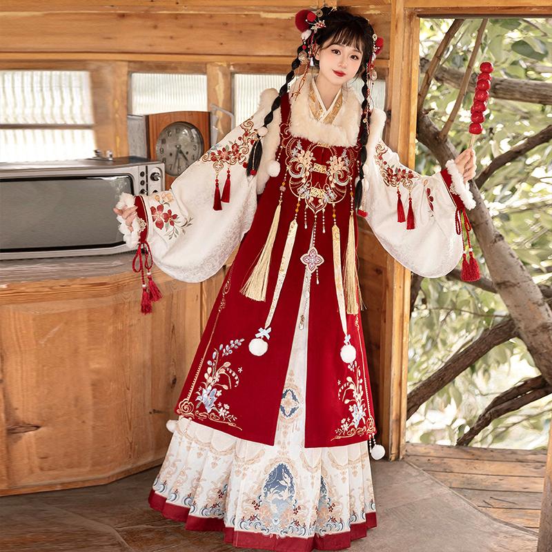 【フルセット】小神仙新韓国cos元素比甲馬面スカートcos服セット赤冬 【フルセット】小神仙新韓国cos元素比甲馬面スカートcos服セット赤冬