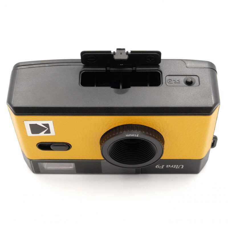 コダック　フィルムカメラ (ブラック×イエロー)　ULTRAF9