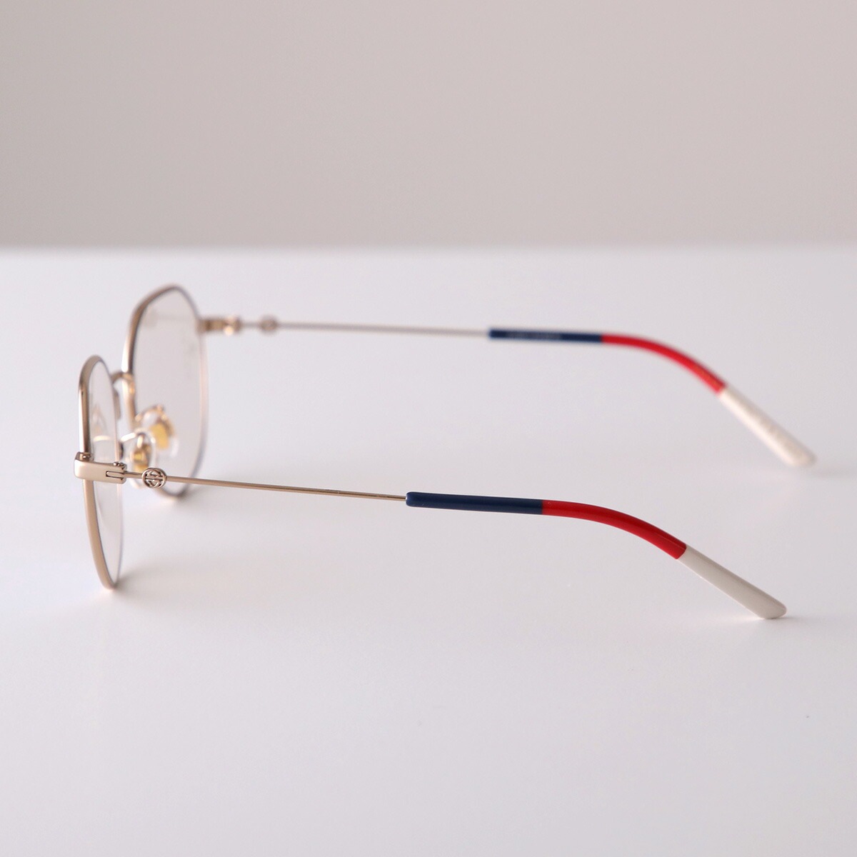 GUCCI グッチ サングラス GG0684S レディース 調光レンズ ボストン型 メタルフレーム クリングス アジアンフィット 001/Gold-Gold-Transparent GUCCI グッチ サングラス GG0684S レディース 調光レンズ ボストン型 メタルフレーム クリングス アジアンフィット 001/Gold-Gold-Transparent