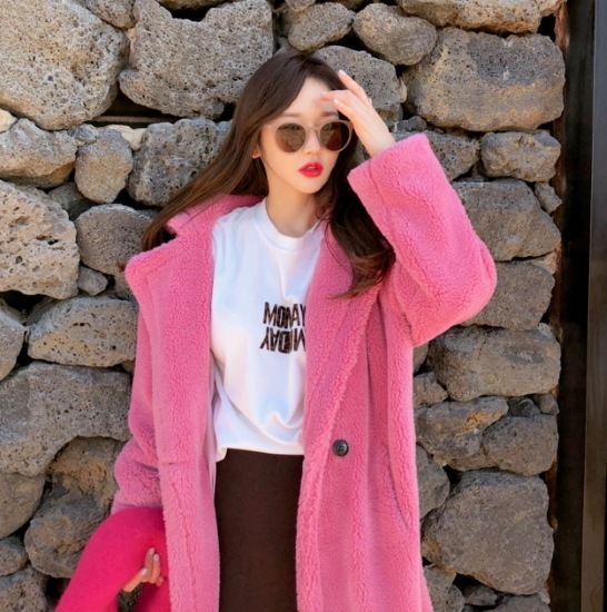 【取寄：納期2週間】フェイクファーコート レディース コート ロングコート アウター 暖かい 厚手 秋冬 ゴージャス エレガント ふわふわ 襟あり ボリューム 長袖 シンプル 無地 カジュアル