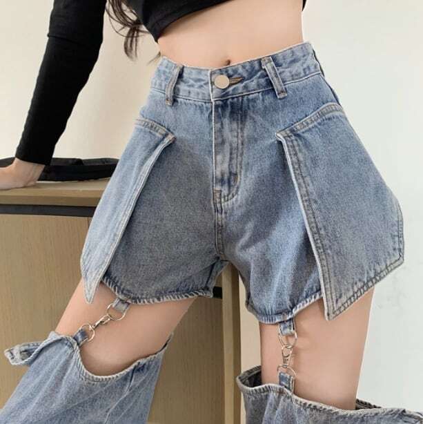 レディース ボトムス デニム ダメージ クラッシュ セパレート チェーン 変形 取り外し可能 肌見せ セクシー ハイウエスト 大人可愛い ママコーデ ママファッション 韓国系 オルチャン 人気 トレン レディース ボトムス デニム ダメージ クラッシュ セパレート チェーン 変形 取り外し可能 肌見せ セクシー ハイウエスト 大人可愛い ママコーデ ママファッション 韓国系 オルチャン 人気 トレン