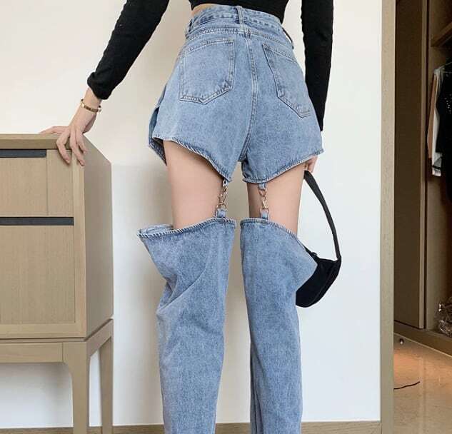 レディース ボトムス デニム ダメージ クラッシュ セパレート チェーン 変形 取り外し可能 肌見せ セクシー ハイウエスト 大人可愛い ママコーデ ママファッション 韓国系 オルチャン 人気 トレン レディース ボトムス デニム ダメージ クラッシュ セパレート チェーン 変形 取り外し可能 肌見せ セクシー ハイウエスト 大人可愛い ママコーデ ママファッション 韓国系 オルチャン 人気 トレン