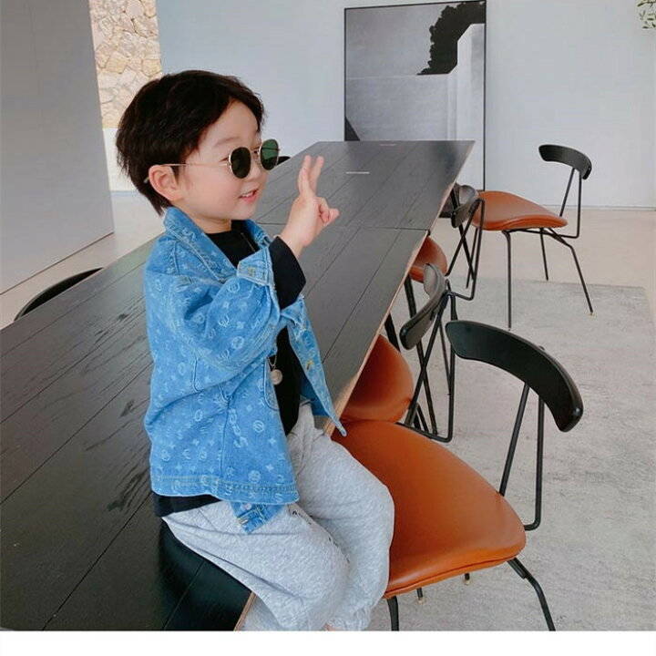 激安価格!おしゃれ キッズデニムサロペットパンツ ジュニア 女の子 秋冬 オーバーオール 可愛い ロングパンツ ガールズ 無地 子供 カジュアル 重ね着 レイヤード 激安価格!おしゃれ キッズデニムサロペットパンツ ジュニア 女の子 秋冬 オーバーオール 可愛い ロングパンツ ガールズ 無地 子供 カジュアル 重ね着 レイヤード