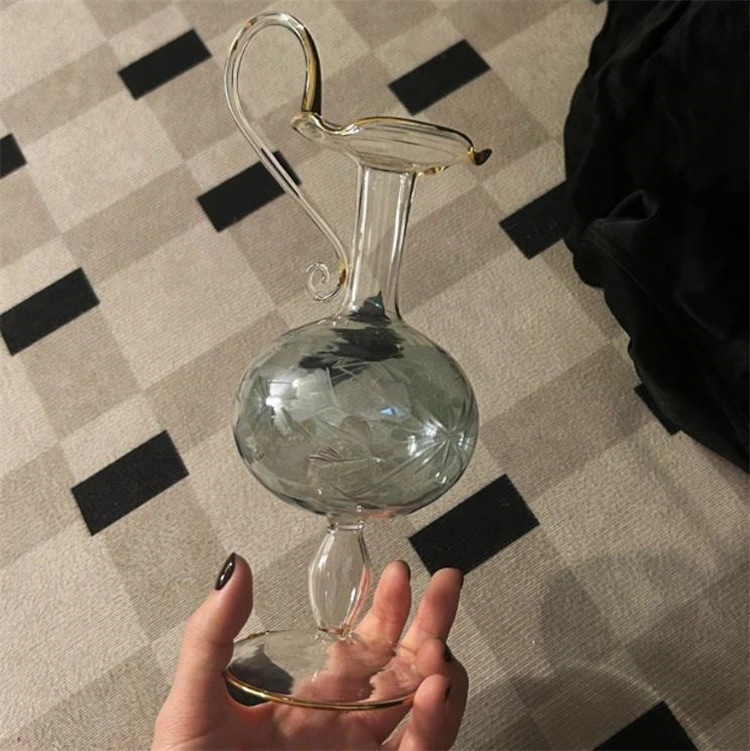 INSスタイル り 異形の花瓶 ガラスの花瓶 雕花 置物 贈り物 カップルのプレゼント 大人気
