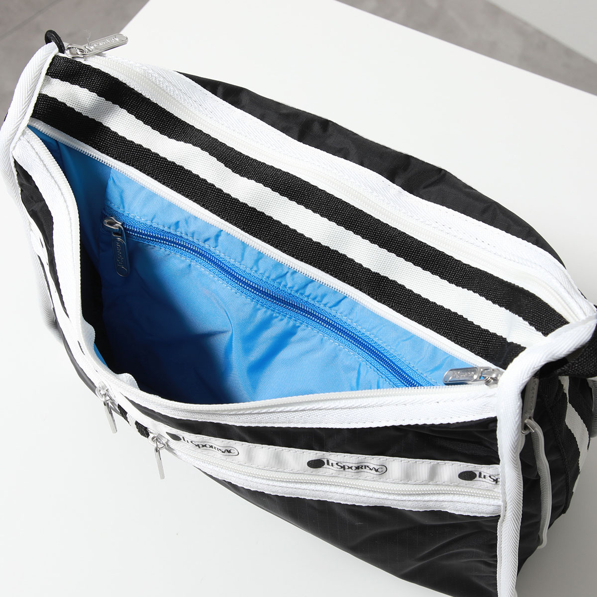 LeSportsac レスポートサック ショルダーバッグ DELUXE EVERYDAY BAG 7507 レディース ナイロン ライン 鞄 カラー3色 LeSportsac レスポートサック ショルダーバッグ DELUXE EVERYDAY BAG 7507 レディース ナイロン ライン 鞄 カラー3色