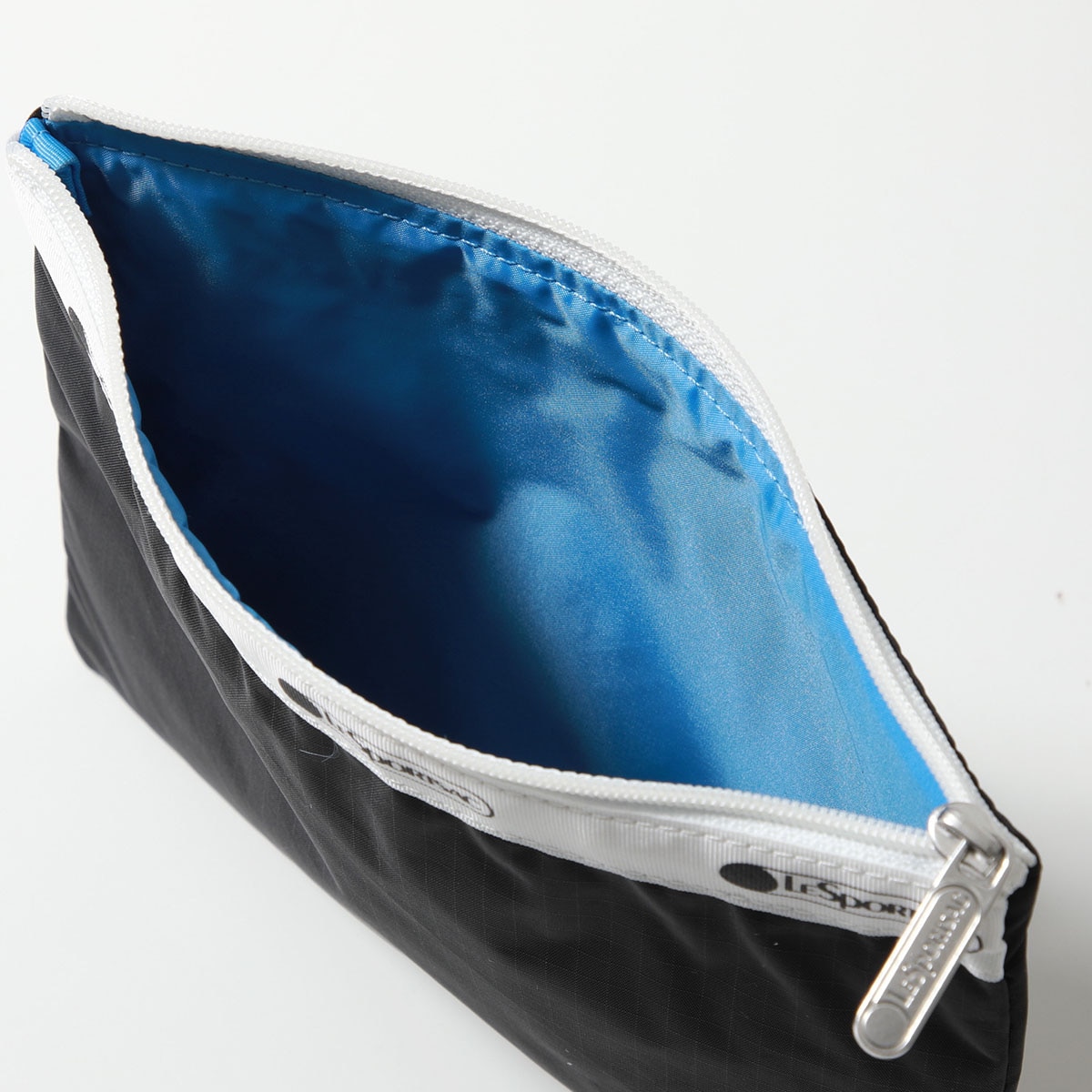 LeSportsac レスポートサック ショルダーバッグ DELUXE EVERYDAY BAG 7507 レディース ナイロン ライン 鞄 カラー3色 LeSportsac レスポートサック ショルダーバッグ DELUXE EVERYDAY BAG 7507 レディース ナイロン ライン 鞄 カラー3色