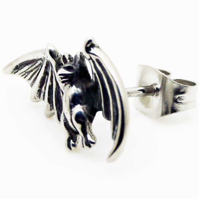 オオコウモリステンレスピアス 1ペア販売 両耳 キャッチ スタッドピアス 蝙蝠 大きい ハロウィン 吸血鬼 バンパイア 耳 軟骨 18G 18ゲージ 男性 女性 プレゼント sst-s-01057xx