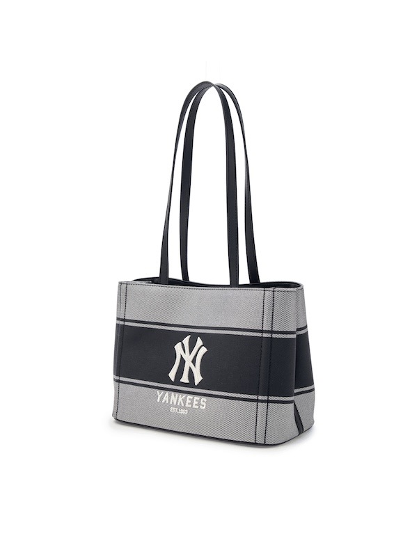 3ABQB015N 正規品保証 関税負担なし 韓国限定販売 [25S新商品] バーシティー レタリング キャンバス ショルダーバッグ ニューヨーク ヤンキース