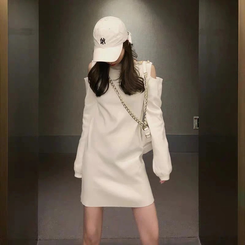 デザインカラーニットワンピース ホワイト 韓国系[a268] リゼクシー RESEXXY センターラインスクエアネックニット