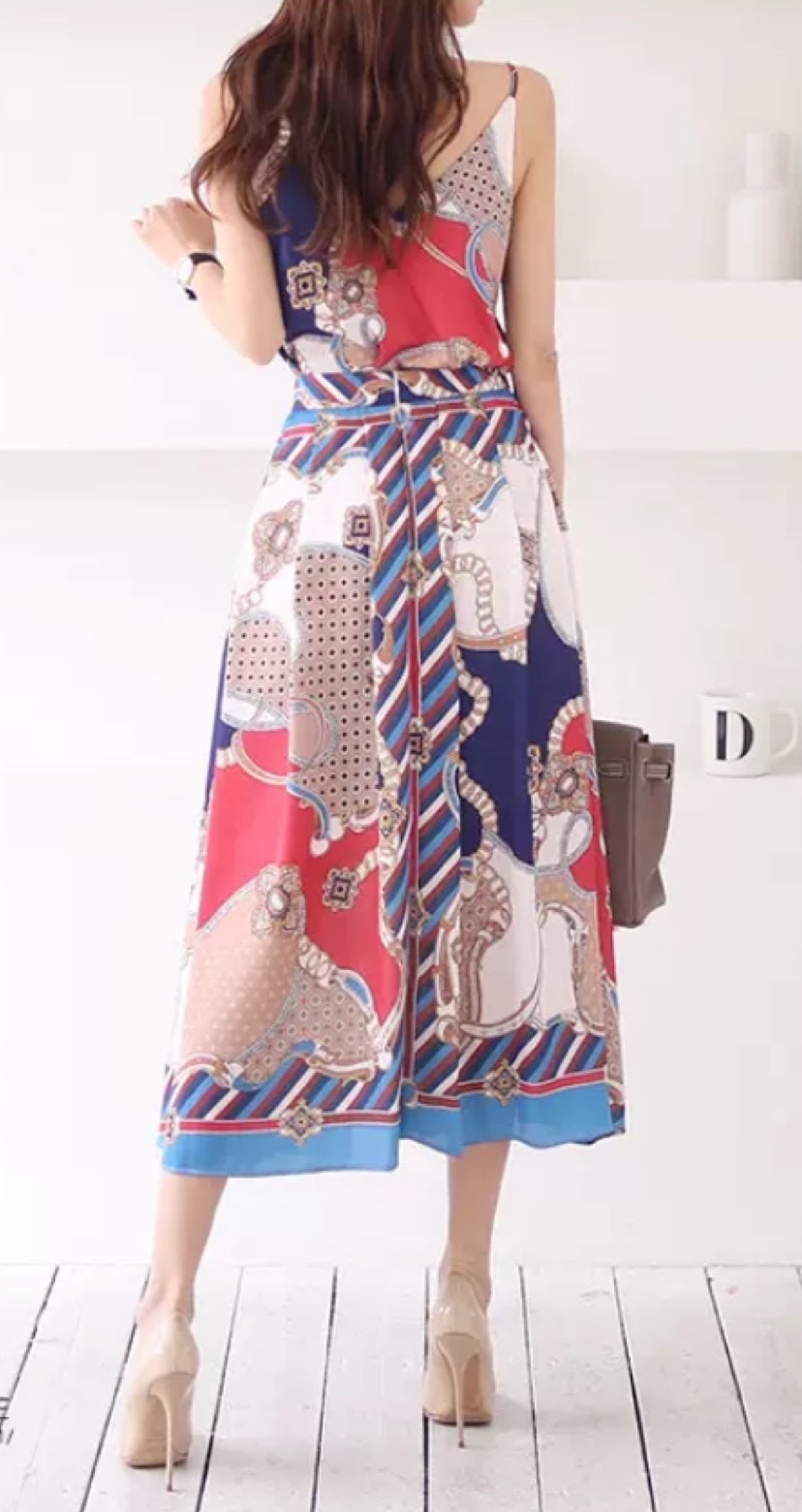 2色 セットアップ ノースリーブ 春 夏 きれいめ aライン フレアスカート ミモレ丈 ミディアム丈 Vネック スリム タイト 細身 ストレート Iライン スマート バックコンシャス 背中魅せ 白 ホ 2色 セットアップ ノースリーブ 春 夏 きれいめ aライン フレアスカート ミモレ丈 ミディアム丈 Vネック スリム タイト 細身 ストレート Iライン スマート バックコンシャス 背中魅せ 白 ホ