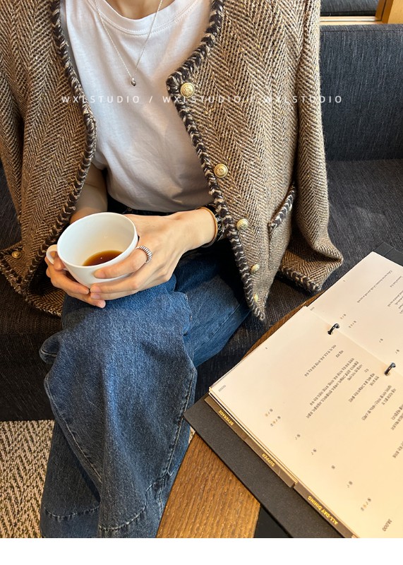 WXLSTUDIOはクラシックに敬意を表し高級ブランドの生地を使用したカスタム染めのヘビーウェイトシープウールの香り豊かなスモールジャケットです WXLSTUDIOはクラシックに敬意を表し高級ブランドの生地を使用したカスタム染めのヘビーウェイトシープウールの香り豊かなスモールジャケットです