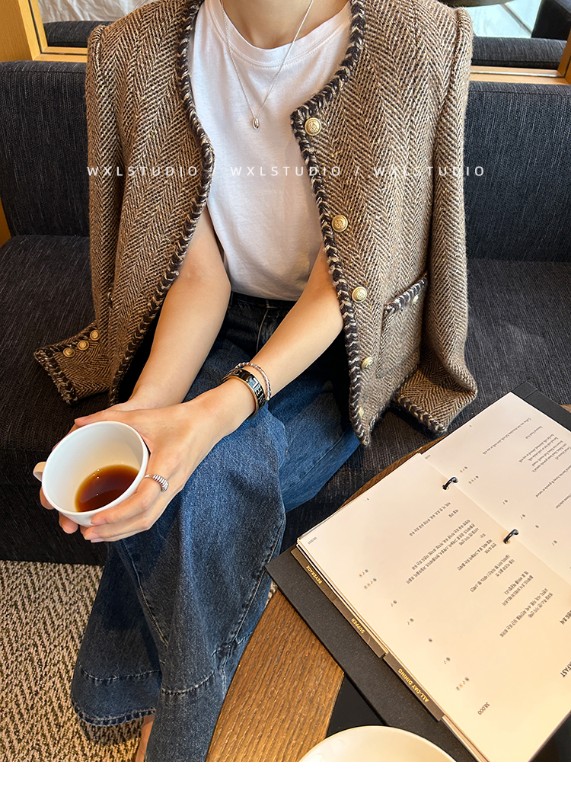 WXLSTUDIOはクラシックに敬意を表し高級ブランドの生地を使用したカスタム染めのヘビーウェイトシープウールの香り豊かなスモールジャケットです WXLSTUDIOはクラシックに敬意を表し高級ブランドの生地を使用したカスタム染めのヘビーウェイトシープウールの香り豊かなスモールジャケットです