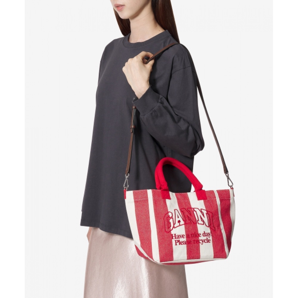 GANNI スモールイージーストライプショッパーバッグ-チェリー/A5974396 GANNI スモールイージーストライプショッパーバッグ-チェリー/A5974396