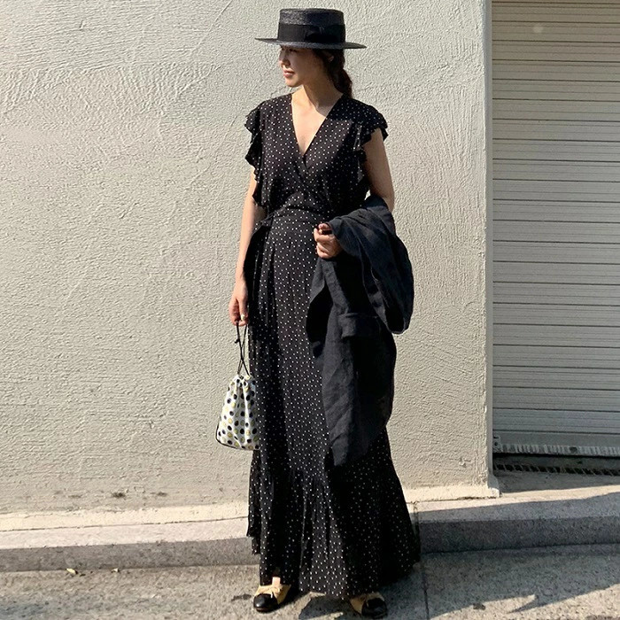 【急速出荷!】新作！袖 フリル ドット ロング ワンピース 大人 可愛い フェミニン リゾート 普段使い 水玉 マキシワンピース プール ビーチ 夏ワンピース リゾート 海 プール　フレア カシュクー