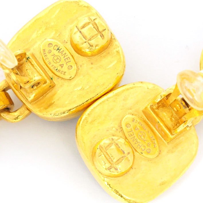 シャネル ココマーク スクエア ブラックオパール風ジェム クリップタイプ 【イヤリング】 シャネル ココマーク スクエア ブラックオパール風ジェム クリップタイプ 【イヤリング】