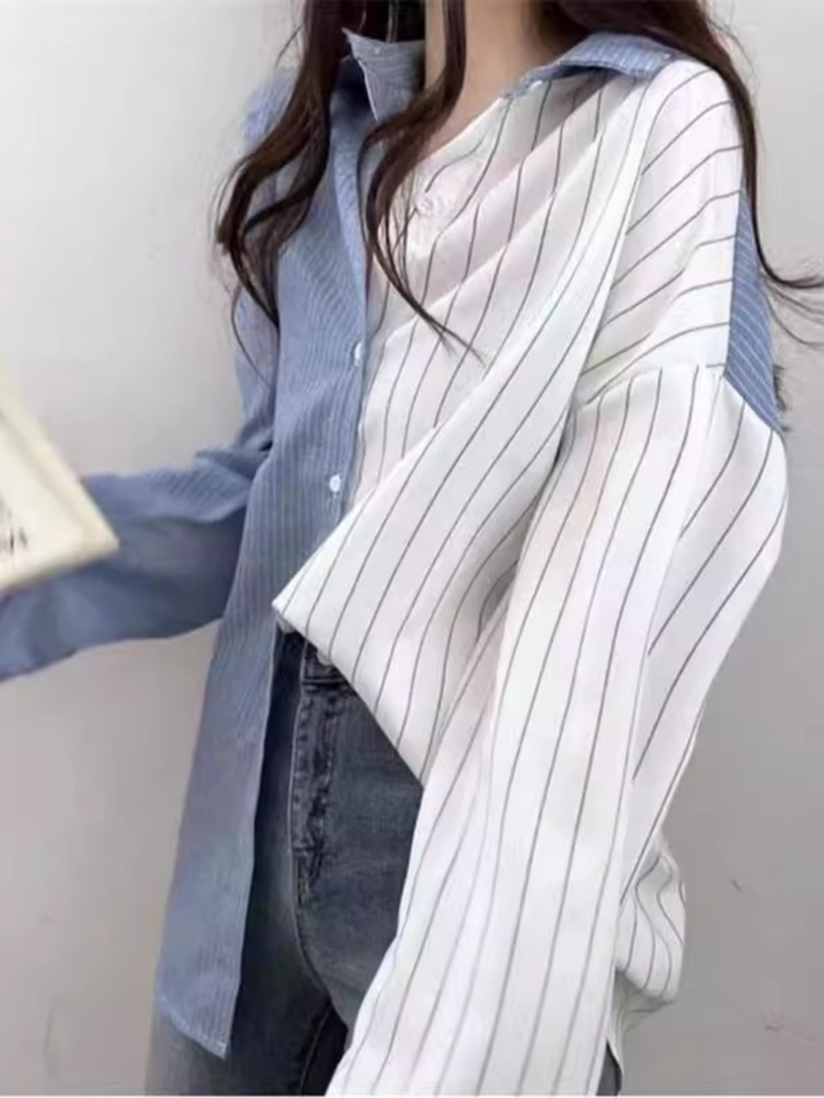 トップス シャツ 長袖 襟付き 前開き ボタンアシンメトリー ミディアム丈 かわいい 大人可愛い きれいめ シンプル 上品 おしゃれ かっこいい カジュアル こなれ感 個性的 主役級 存在感 抜け感