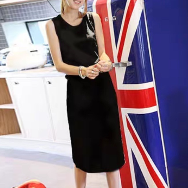 レディース ワンピース 膝上 ロング 袖なし ノースリーブ Uネック ラウンドネック ストレート フェミニン ストリート ウエストマーク ウエストリボン スリット ポケット ハイウエスト かわいい レディース ワンピース 膝上 ロング 袖なし ノースリーブ Uネック ラウンドネック ストレート フェミニン ストリート ウエストマーク ウエストリボン スリット ポケット ハイウエスト かわいい