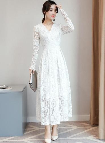 1403. Vネックレースロングドレス(ミルキーホワイト) 2019 春夏 sale 結婚式 ドレス 二次会 フォーマル パーティードレス 大人 披露宴 お呼ばれ 発表会 同窓会 1403. Vネックレースロングドレス(ミルキーホワイト) 2019 春夏 sale 結婚式 ドレス 二次会 フォーマル パーティードレス 大人 披露宴 お呼ばれ 発表会 同窓会