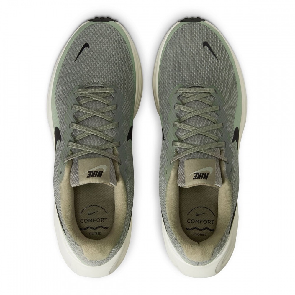 ナイキレボリューション 8 HJ9198-300 ナイキレボリューション 8 HJ9198-300