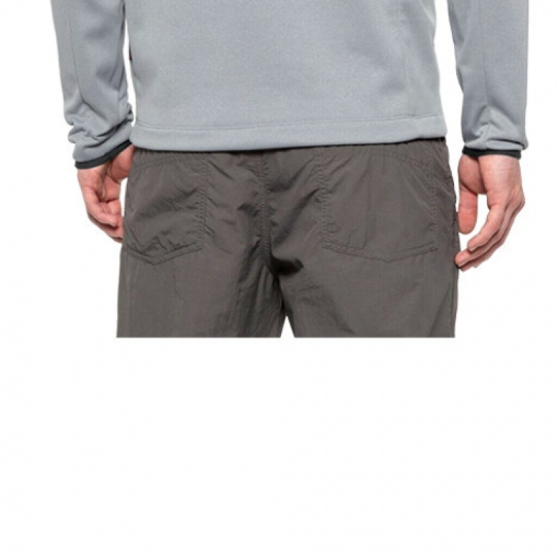 North Face メンズサーモボールフード付きジップアップジャケット North Face メンズサーモボールフード付きジップアップジャケット