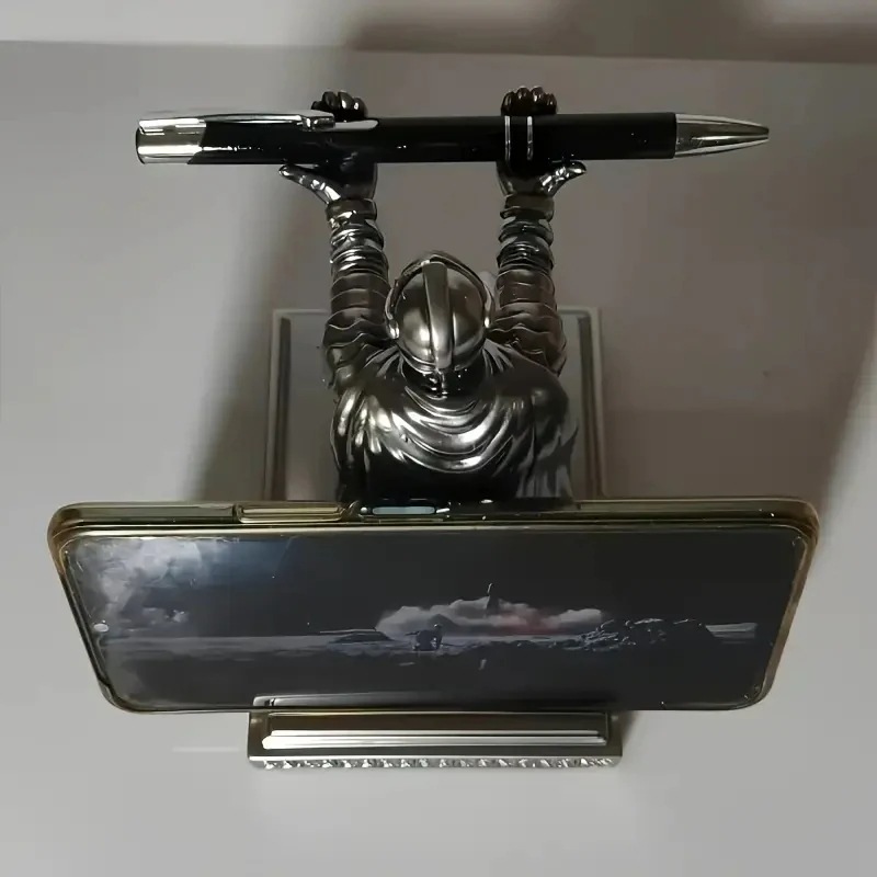 ペンスタンド 騎士 シルバー iPhoneスタンド エレガント スタイリッシュ かっこいい デスク オフィス デスクワーク SNS映え 4-7