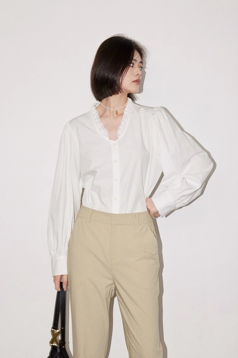 フレンチ ニッチ シャツ Vネック 通気性 通勤 長袖 トップス 個性的 トップス シャツ 白シャツ 白トップス 袖あり 長袖 Vネック 襟付き 大人可愛い きれいめ シンプル カジュアル 大人 上品