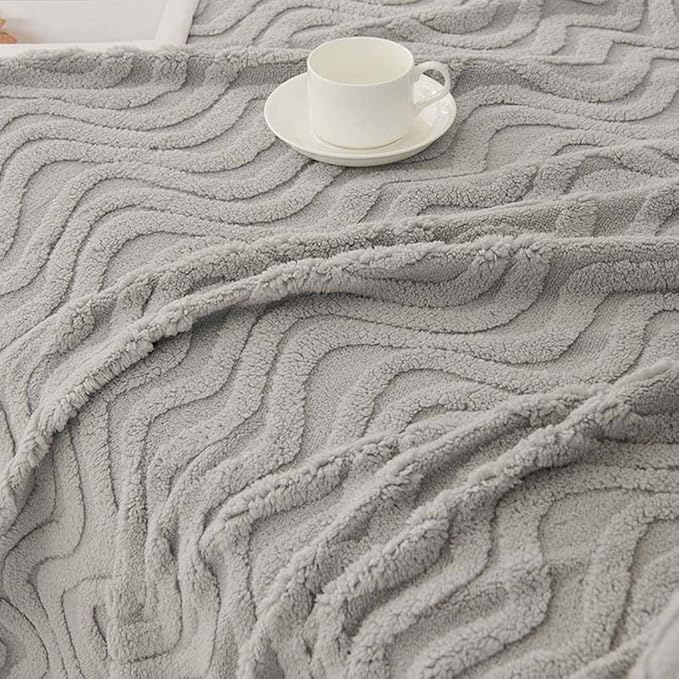 ソファーカバー 2人掛け 肘付き/肘なし 冬用 フリース素材 マルチカバーソファー 北欧風 グレー あったか 厚手 ふわふわ ソファーカバー ベッドスプレッド 超便利 洗える 滑り止め 掛けるだけでホ