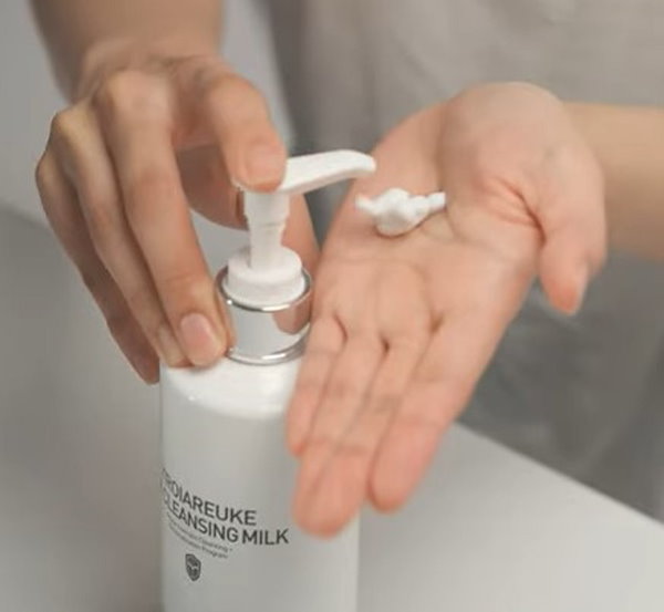 Qoo10] トロイアルケ P.I.Tクレンジングミルク 300ml