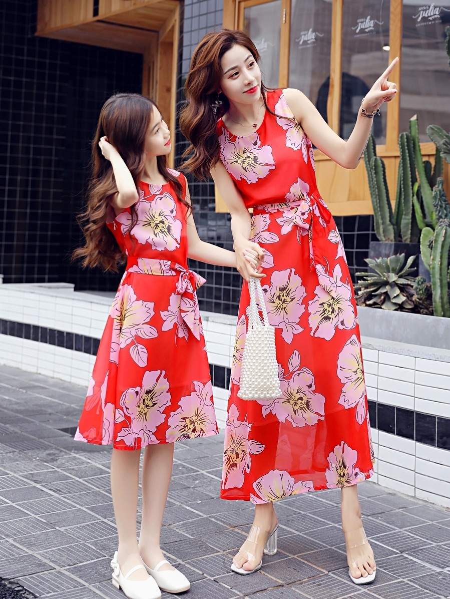 ワンピース ロング丈 袖なし ノースリーブ ラウンドネック Aライン シフォン ウエストリボン ハイウエスト 透け感 ポリエステル カジュアル おしゃれ お洒落 レトロ エスニック 大人可愛い 存在感 ワンピース ロング丈 袖なし ノースリーブ ラウンドネック Aライン シフォン ウエストリボン ハイウエスト 透け感 ポリエステル カジュアル おしゃれ お洒落 レトロ エスニック 大人可愛い 存在感