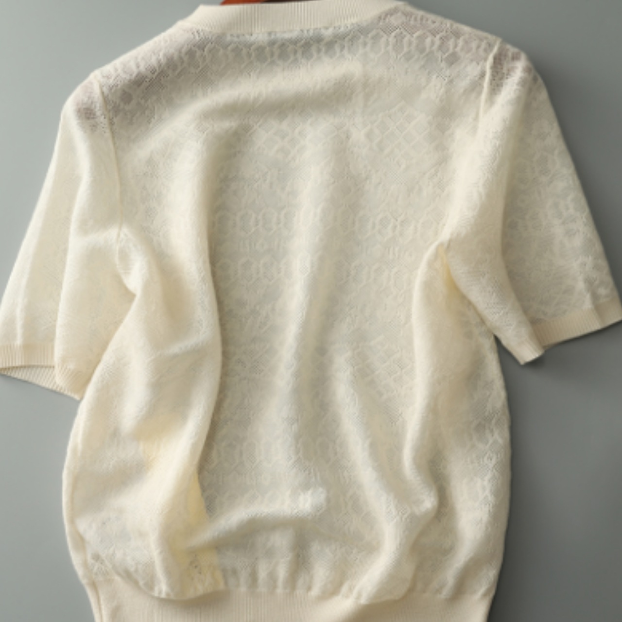 トップス セーター Tシャツ レディース ニット 袖あり 半袖 ストレート 透け感 ラウンドネック 襟なし かわいい 大人可愛い きれいめ シンプル 大人 おしゃれ お洒落 大人女子 こなれ感 ラフ