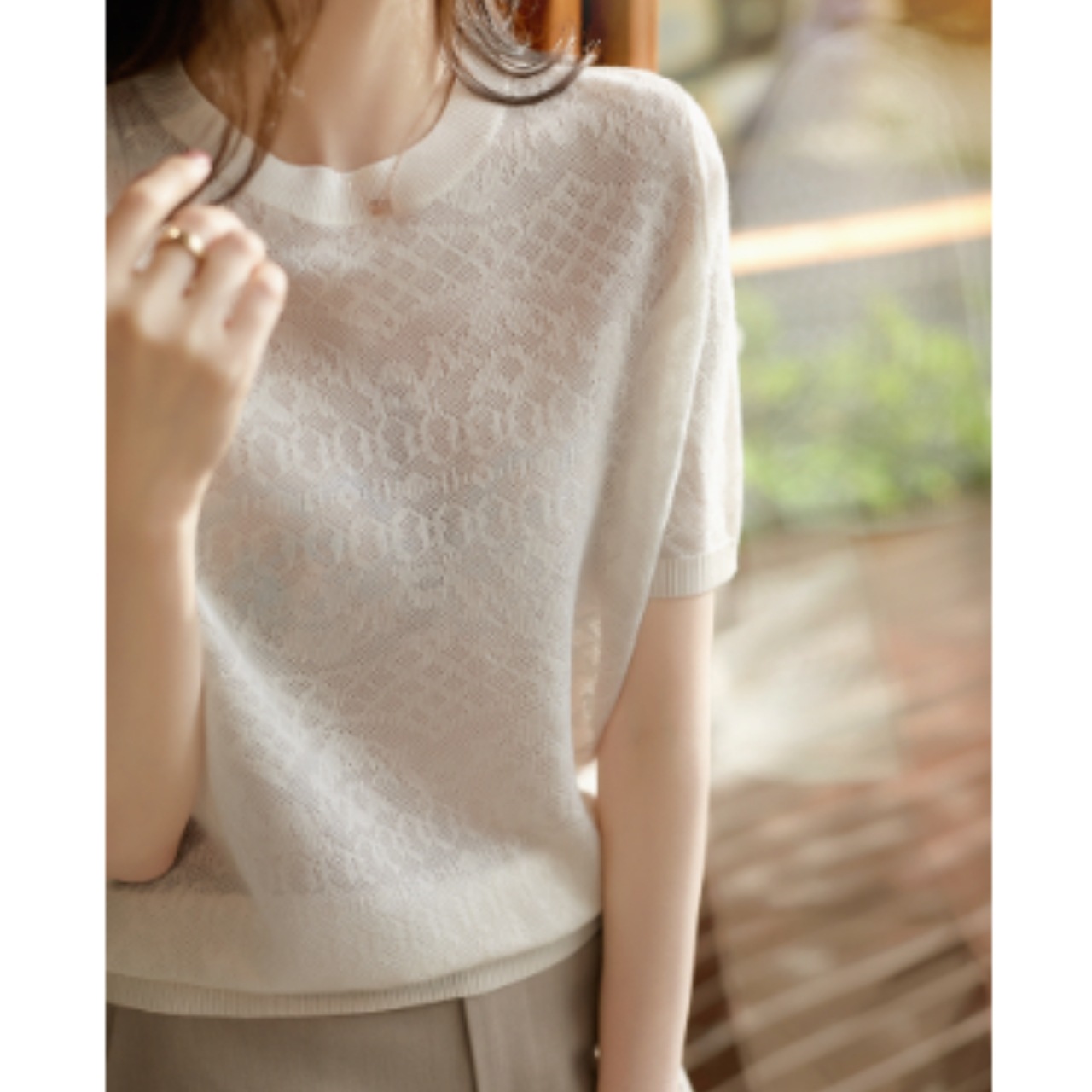 トップス セーター Tシャツ レディース ニット 袖あり 半袖 ストレート 透け感 ラウンドネック 襟なし かわいい 大人可愛い きれいめ シンプル 大人 おしゃれ お洒落 大人女子 こなれ感 ラフ