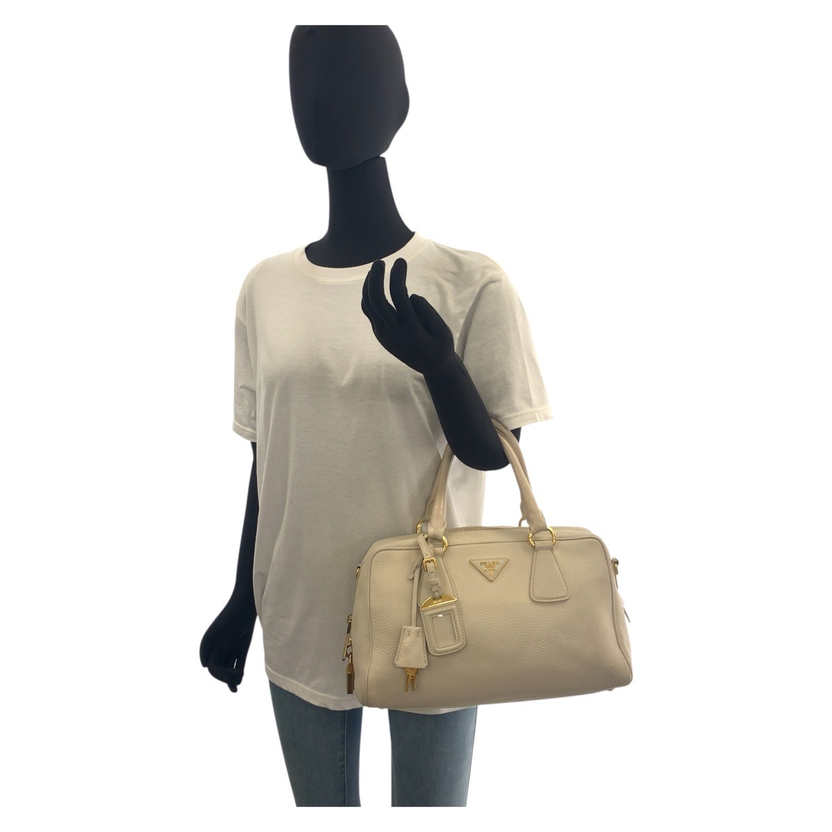 美品 ヴィッテロダイノ 三角ロゴプレート ベージュ アイボリー ゴールド金具 レザー ハンドバッグ ミニボストンバッグ レディース 504235 美品 ヴィッテロダイノ 三角ロゴプレート ベージュ アイボリー ゴールド金具 レザー ハンドバッグ ミニボストンバッグ レディース 504235